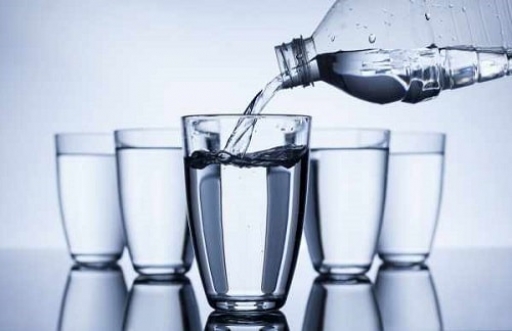 روزانه چقدر باید آب بنوشید؟