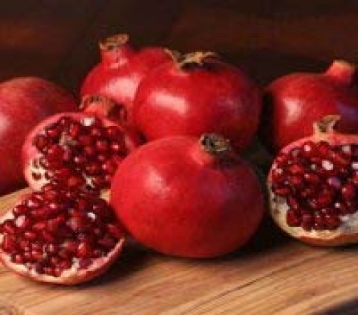 چاق ها به این دلیل انار نخورند!