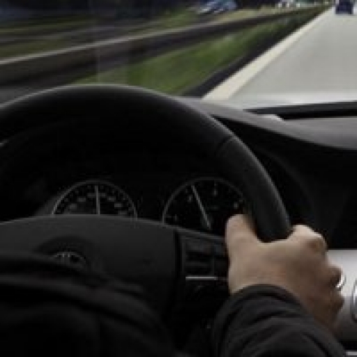 چرا رانندگی با قندخون پایین خطرناک است؟